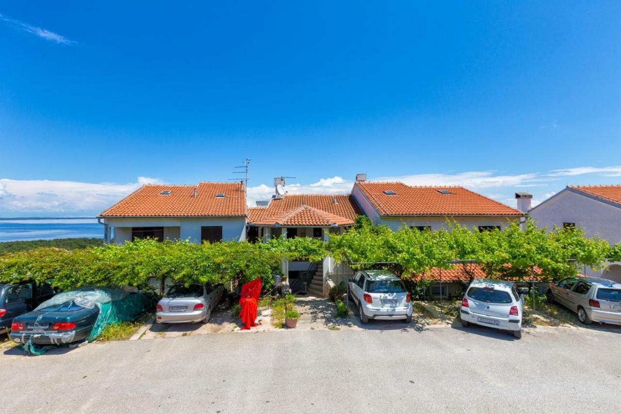 Kira, Mali Losinj